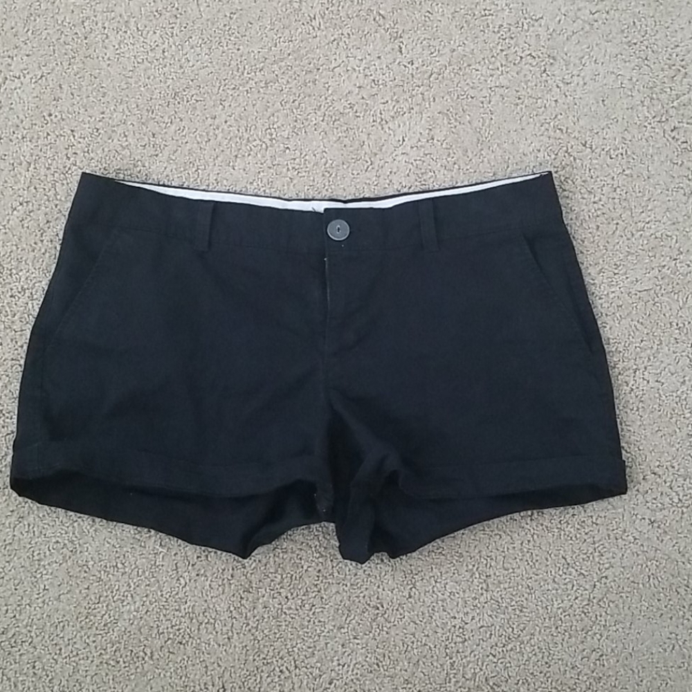 Old Navy Black shorts sz 14
